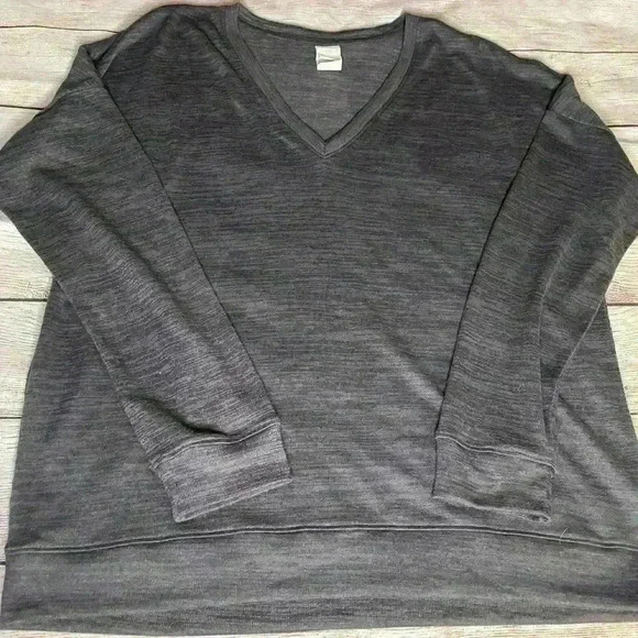 Lole Tops - Lole Gray V-neck Athletic Yoga Top Size Large